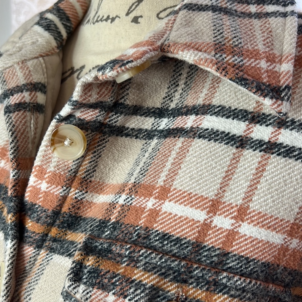 Coat - Picture 4 of 5